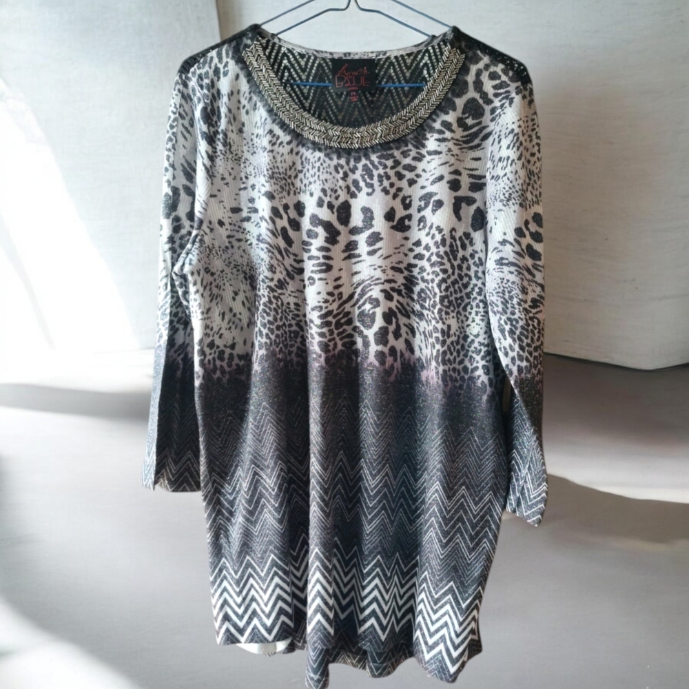 Women's Black and White Animal Print Top
